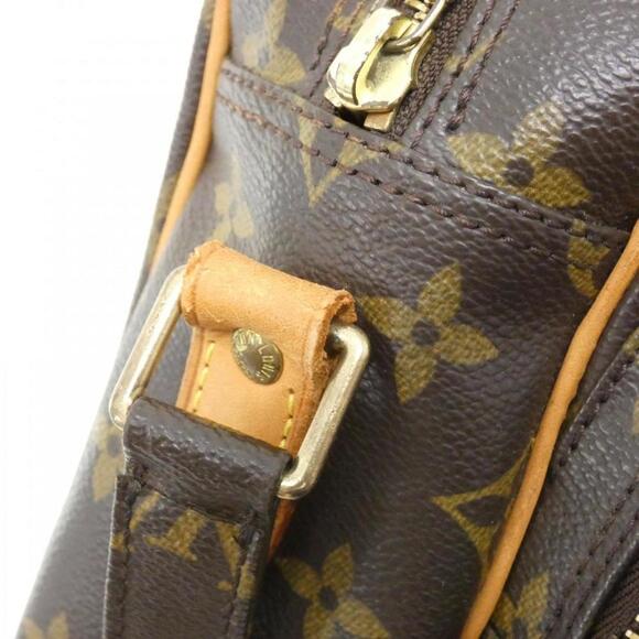 LOUIS VUITTON Brown Monogram Shoulder Bag - Picture 6 of 9